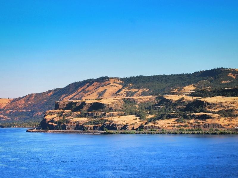 Columbia River Cliffs on Northwest Discovery Water Trail Washington