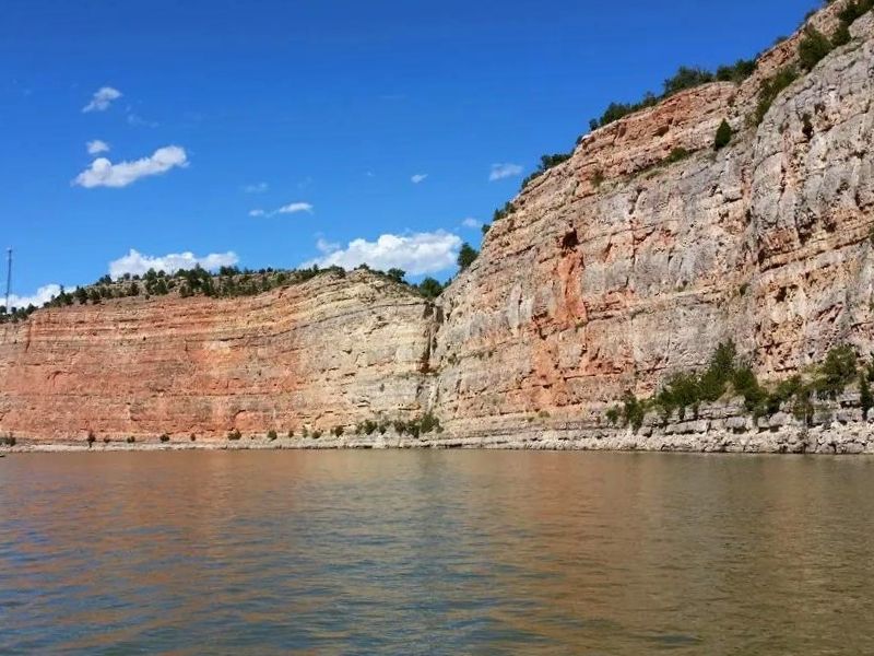 Kayaking on Glendo Reservoir Eastern Wyoming