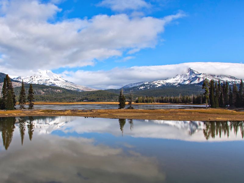 Kayaking on Sparks Lake Central Oregon