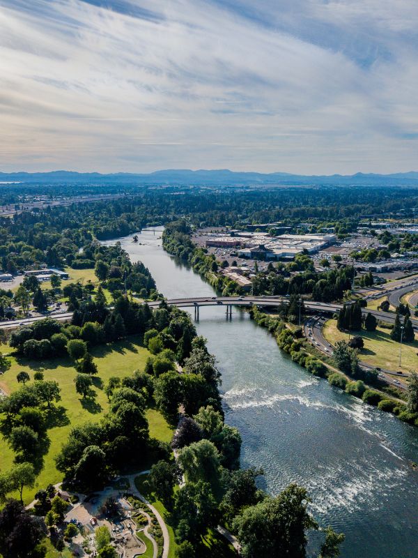 Kayaking on Willamette River through Eugene Oregon