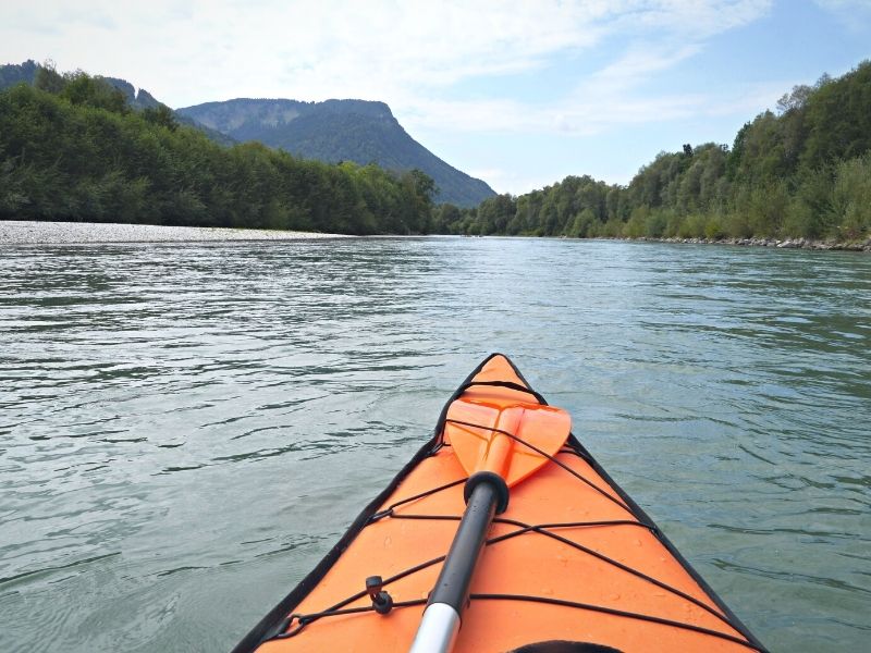 Best Kayaking Spots in Wyoming: from Yellowstone to Cheyenne