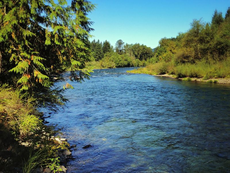 Kayaking the Santiam River in Oregon