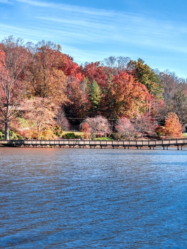 Lake Junaluska at Great Smokey Mountains National Park North Carolina