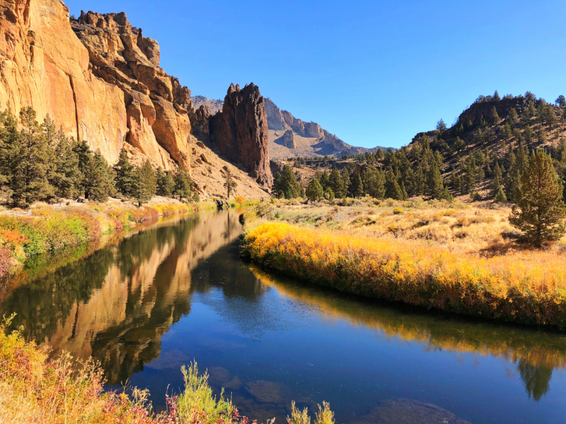 Morning Glory Wall from River Trail at Smith Rock State Park Terrabonne Oregon 4